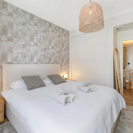 New Stylish Beachside 2br With Pool And Garage * Estepona