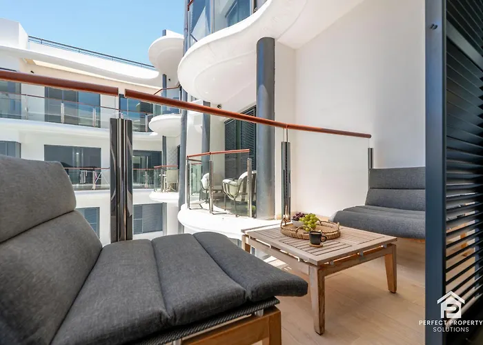 New Stylish Beachside 2br With Pool And Garage * Estepona