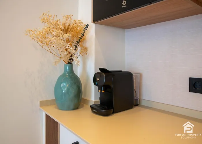 Appartement New Stylish Beachside 2br With Pool And Garage *