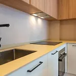 New Stylish Beachside 2br With Pool And Garage