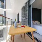 New Stylish Beachside 2br With Pool And Garage * エステポナ