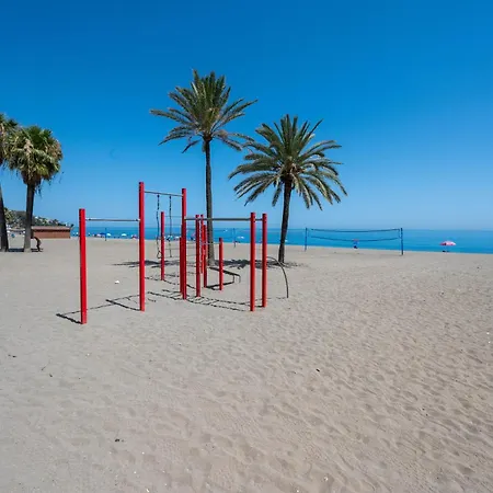 New Stylish Beachside 2br With Pool And Garage Estepona